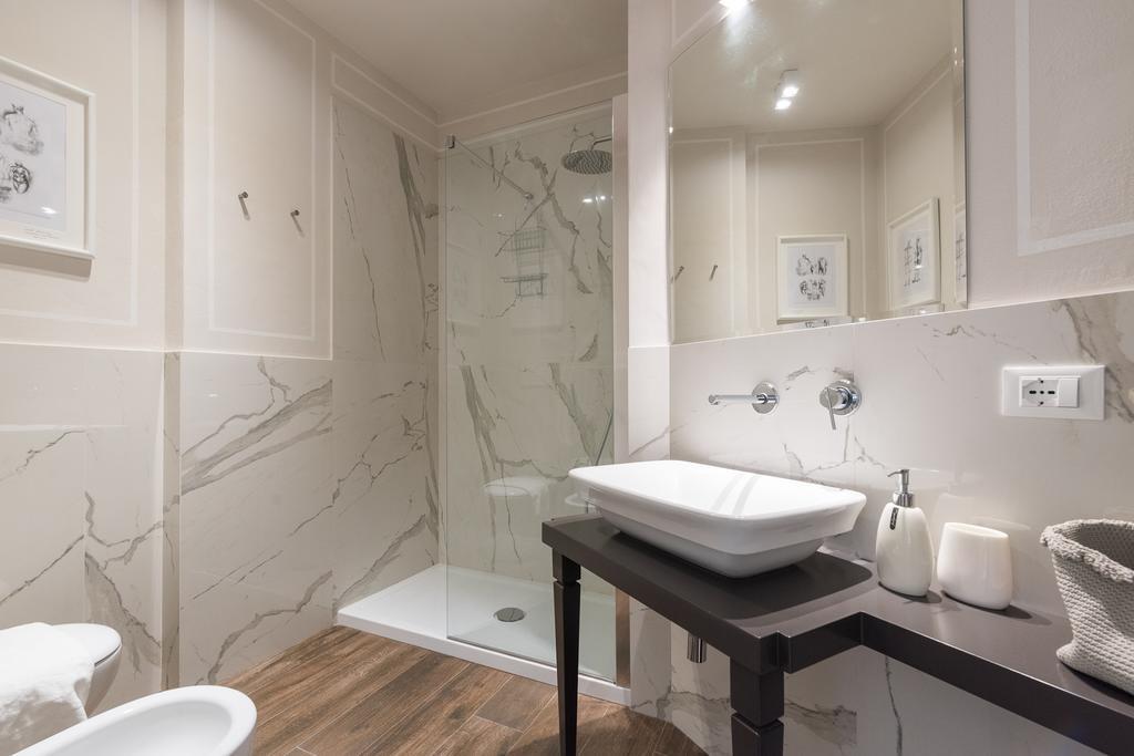 Novella Goldoni Suite-by Florence Concierge Camera foto